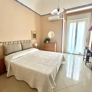 Couette-café For 2 In Catania, Le Voci Del Mercato 